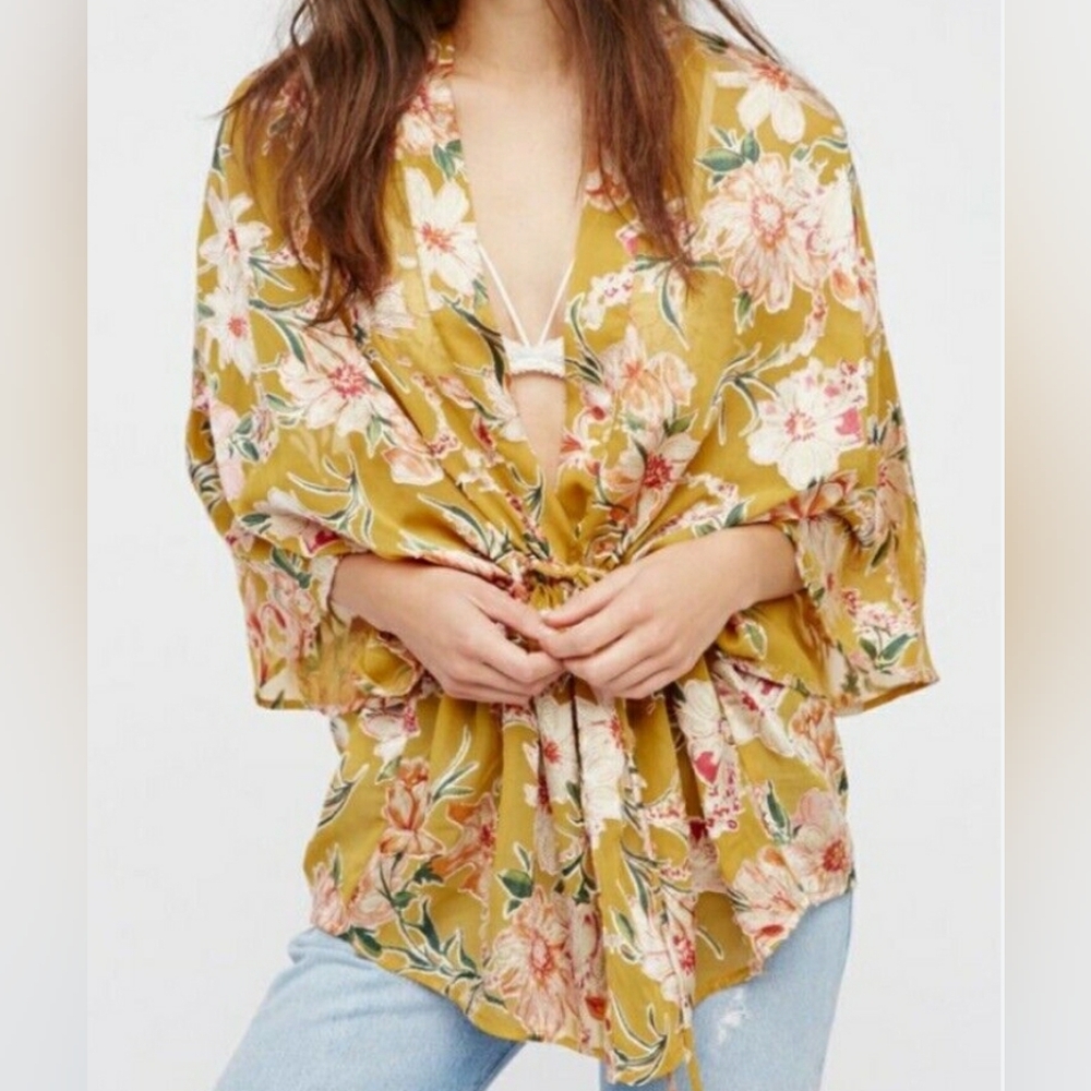 Free People only in dreams floral burnout kimono OSFM